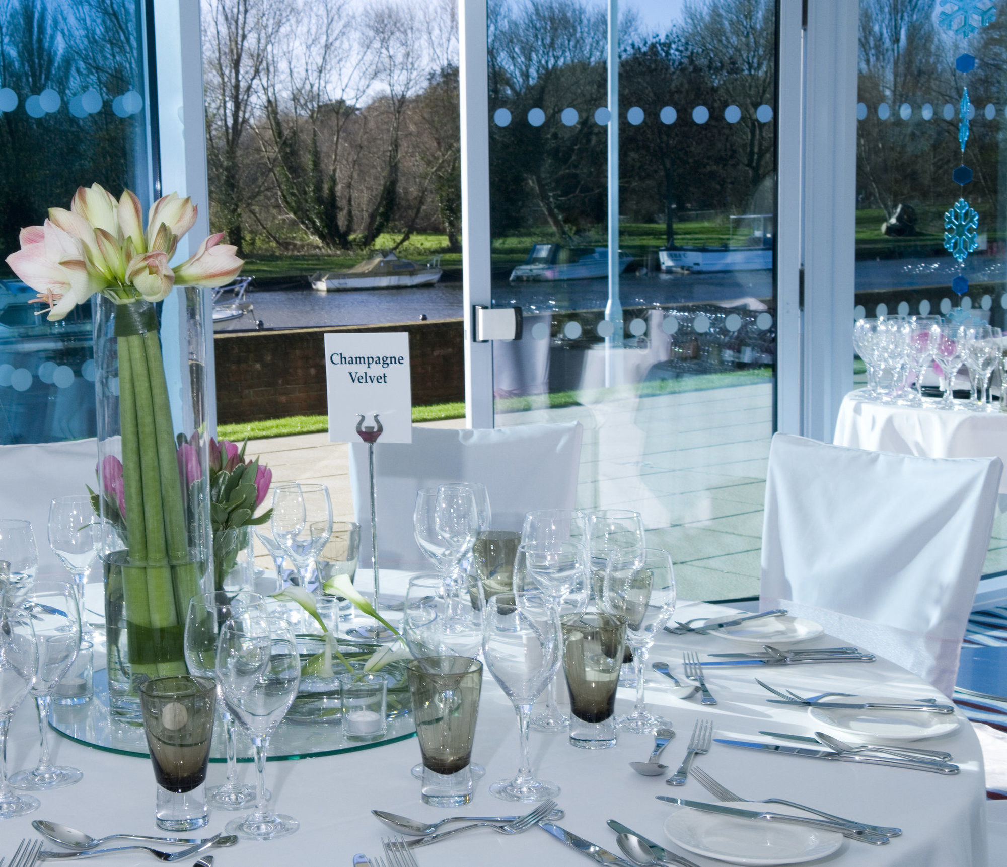Hotel Captain's Club &