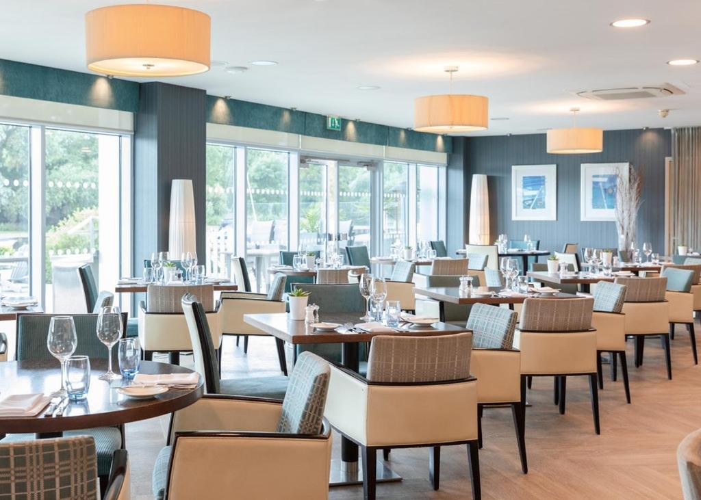 Captain's Club & Hotel 4*