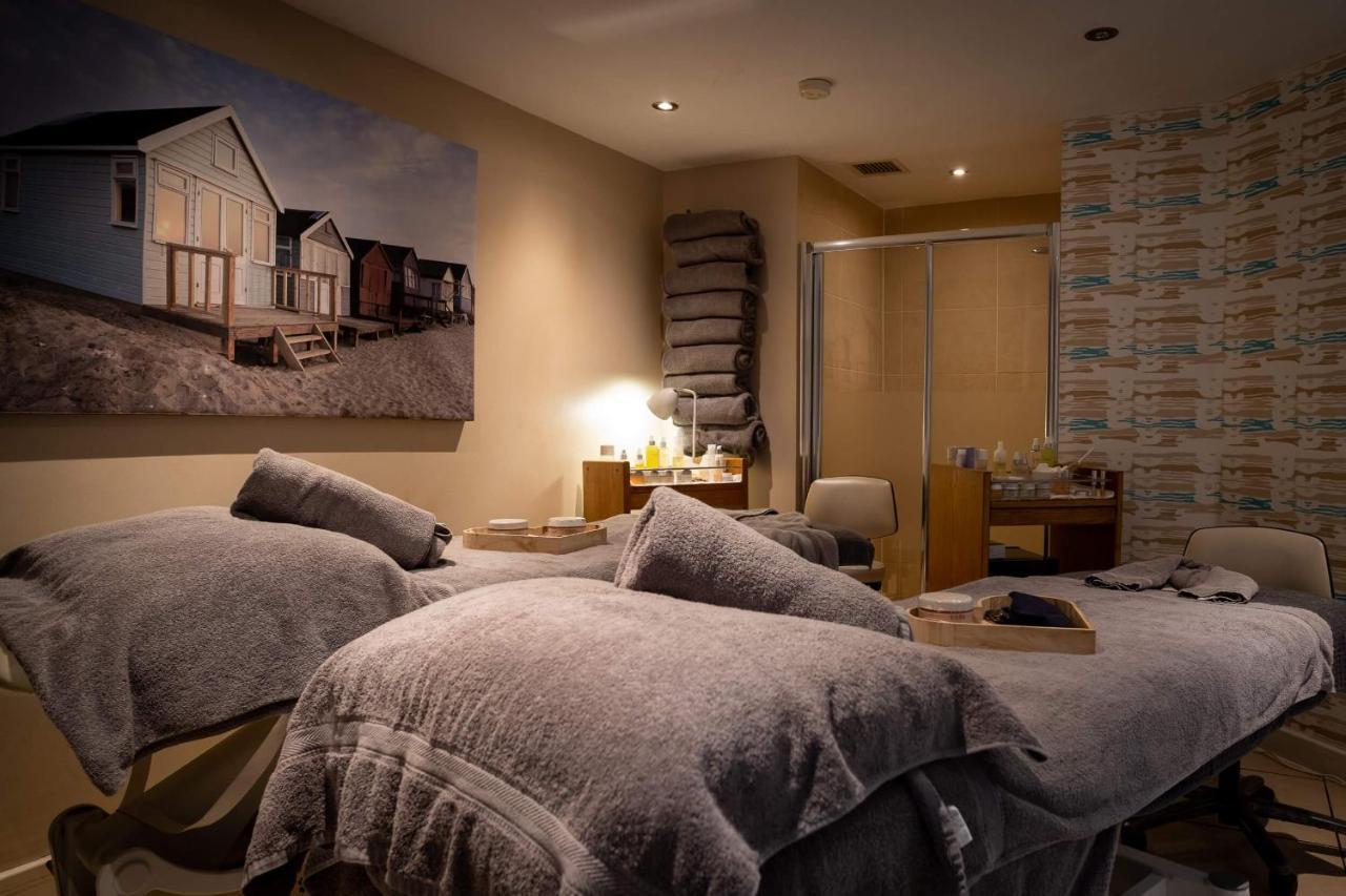 Captain's Club & 4* Christchurch (Dorset)