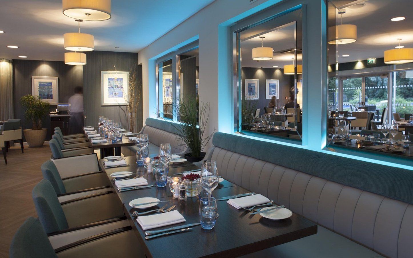 Captain's Club &
