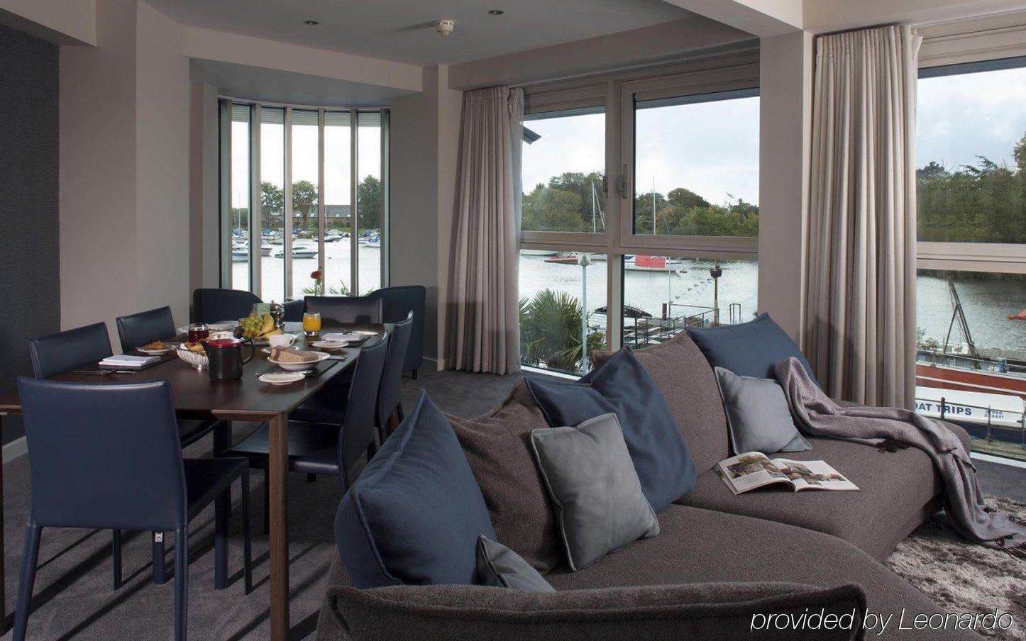 Captain's Club & 4* Christchurch (Dorset)