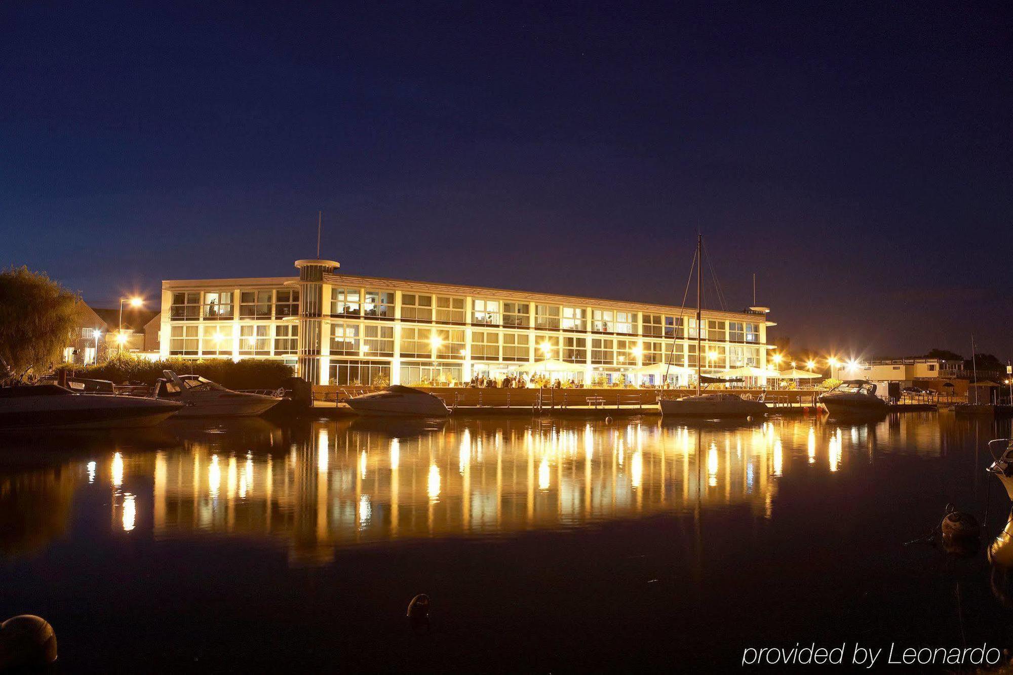 Captain's Club & Hotel 4*